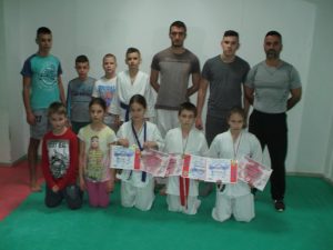 Deo clanlova KK Drina uoci treninga (Копирај)