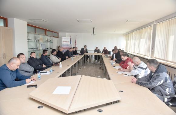 Sjednica Republičkog odbora Sindikata metalske industrije i rudarstva danas je održana u Alumini