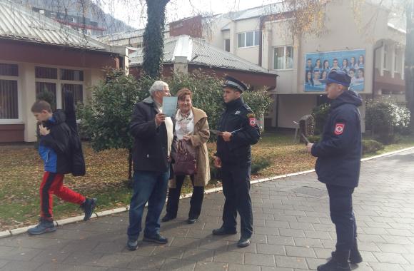 policija