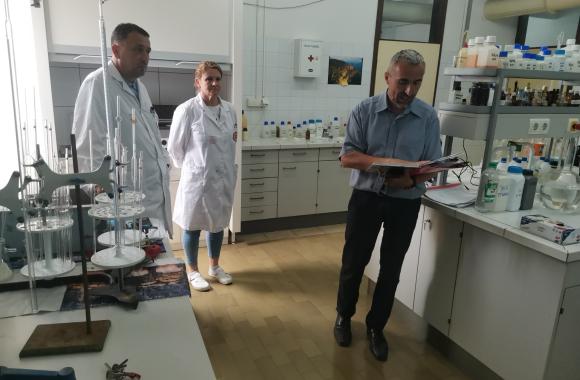 lab