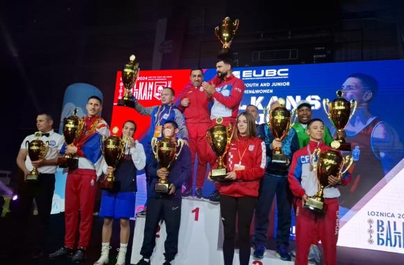boks loznica
