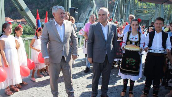 ljudi i mostovi