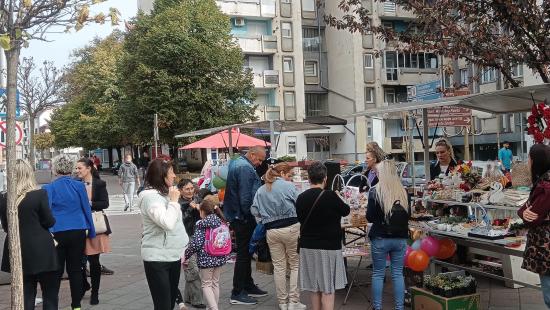 humani bazar Maja