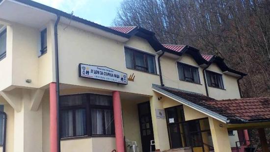 dom za starija kiseljak